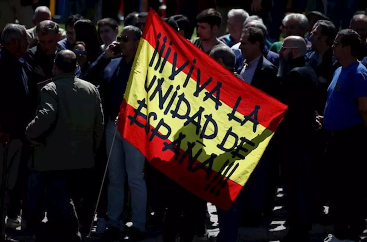 Three arrested as Spain exhumes fascist movement’s founder