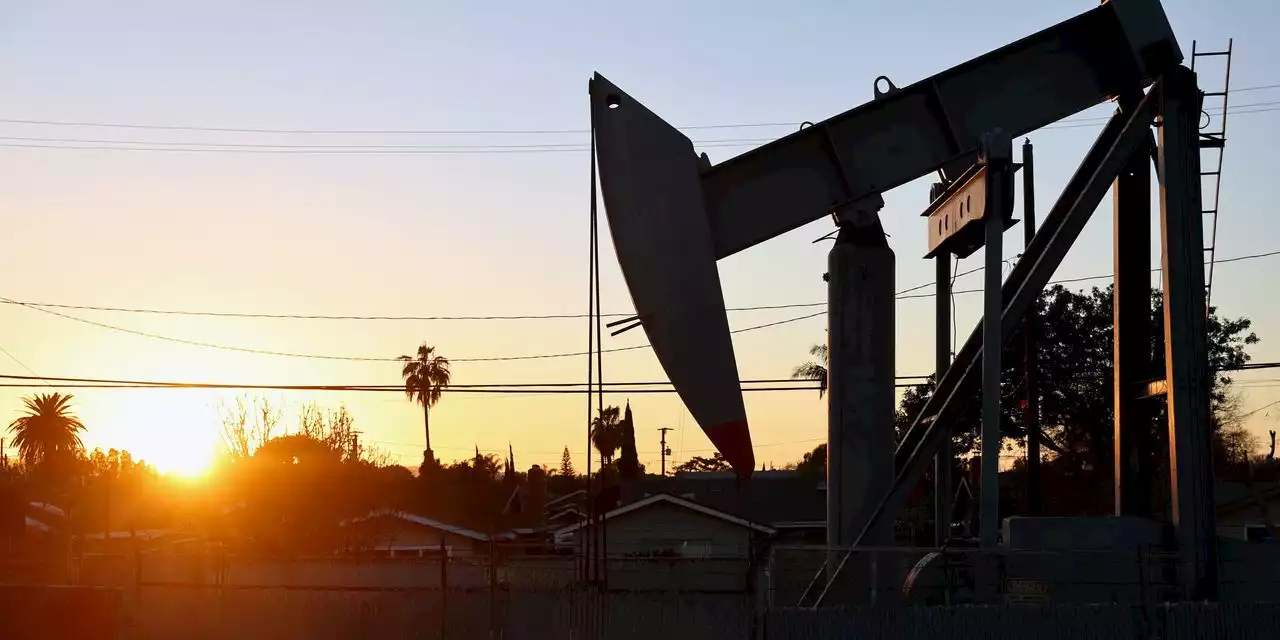 Oil prices lose ground after back-to-back gains