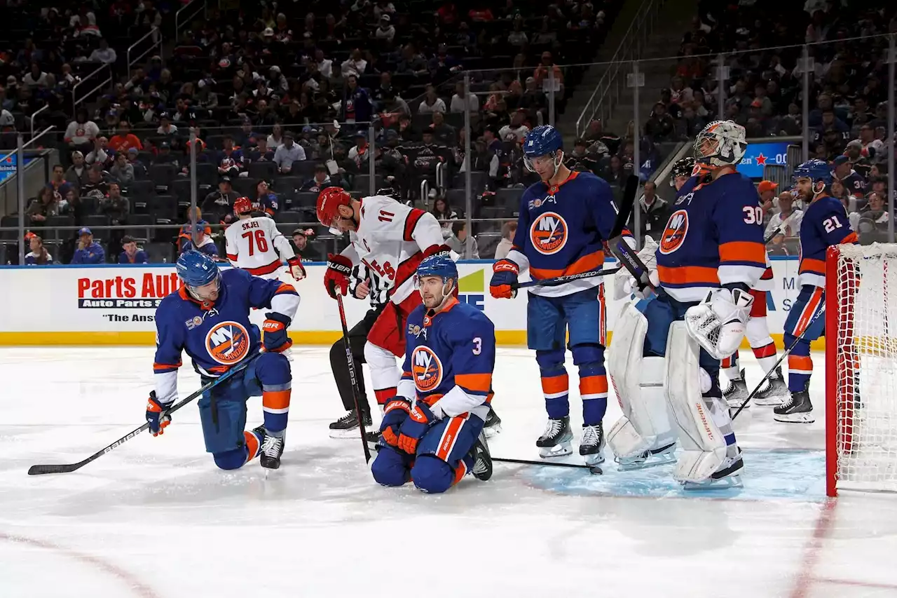 Islanders vs. Hurricanes prediction: NHL odds, pick for must-win game