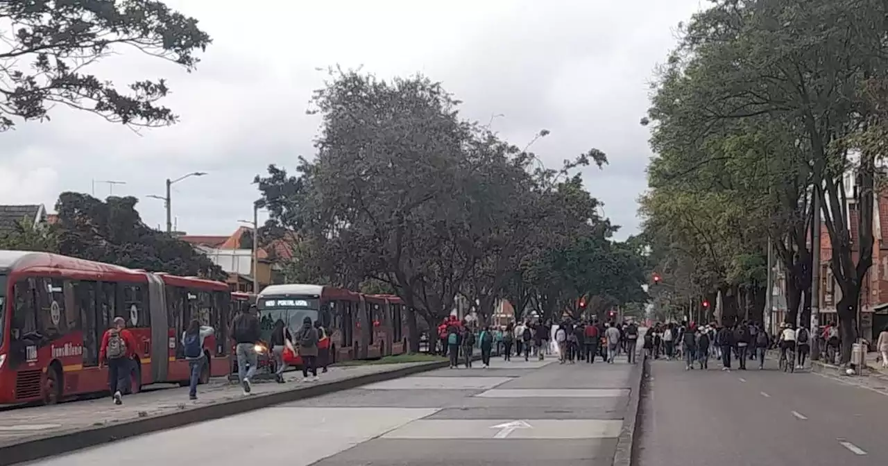 Caos en la movilidad por protestas estudiantiles en la Avenida Caracas