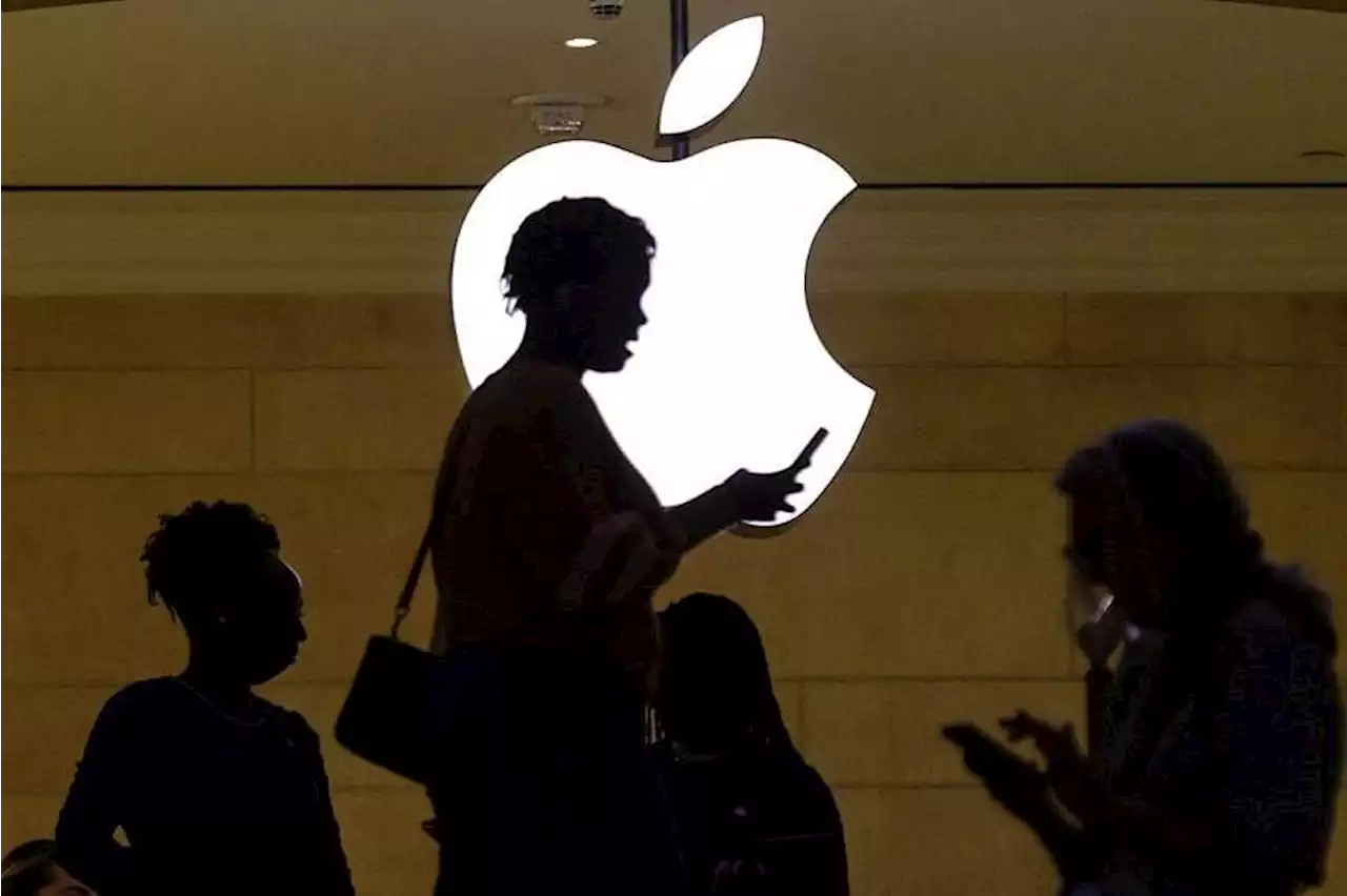 Apple cannot ban links to outside App Store payments, US appeals court says