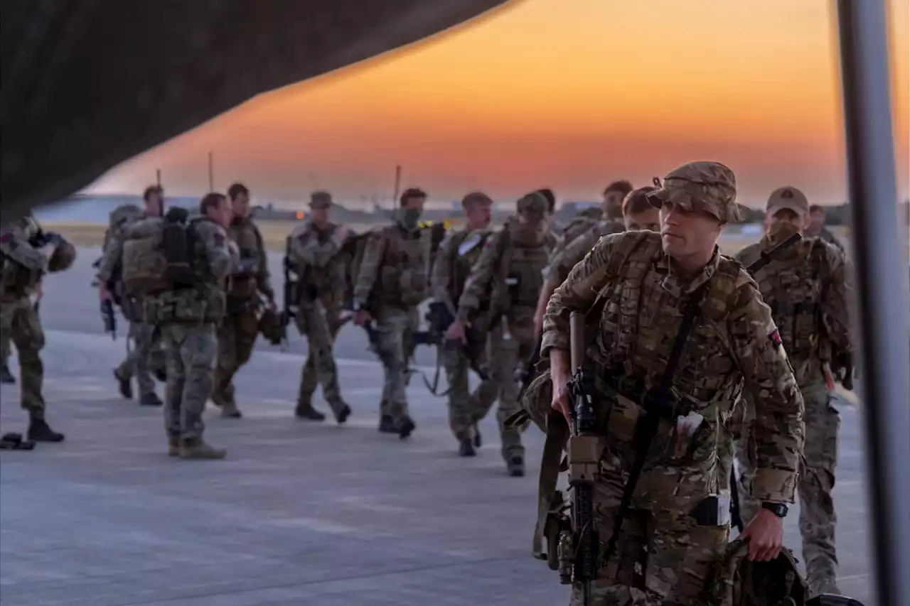 UK troops set to take command at Khartoum airfield and can use force if necessary