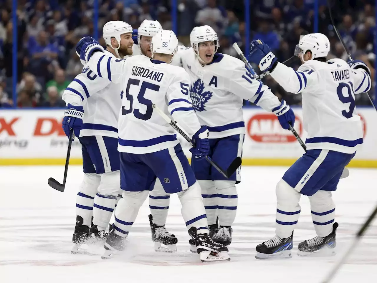 Alex Kerfoot the hero as Maple Leafs rally, stun Lightning in overtime