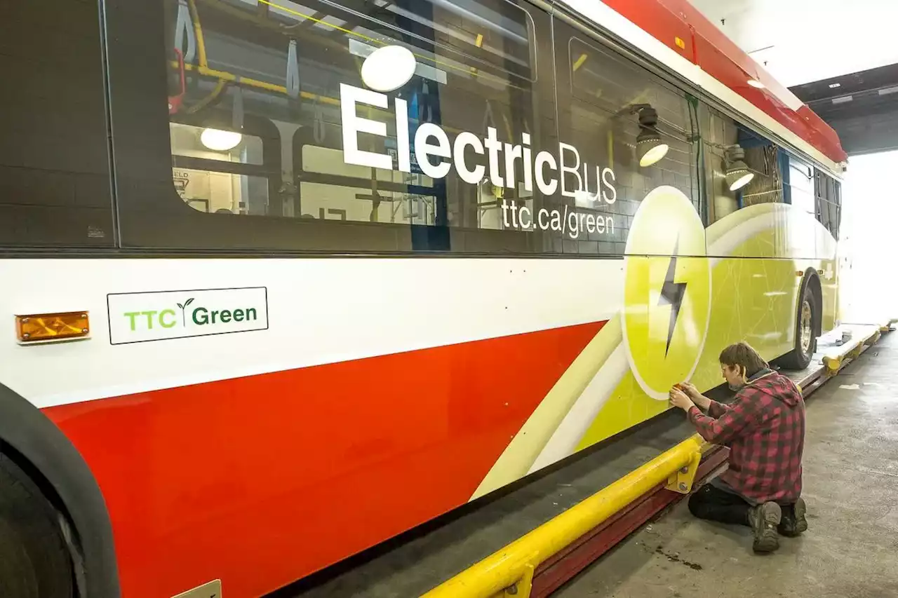 Ottawa gives TTC money for new electric buses, but no funding to operate them