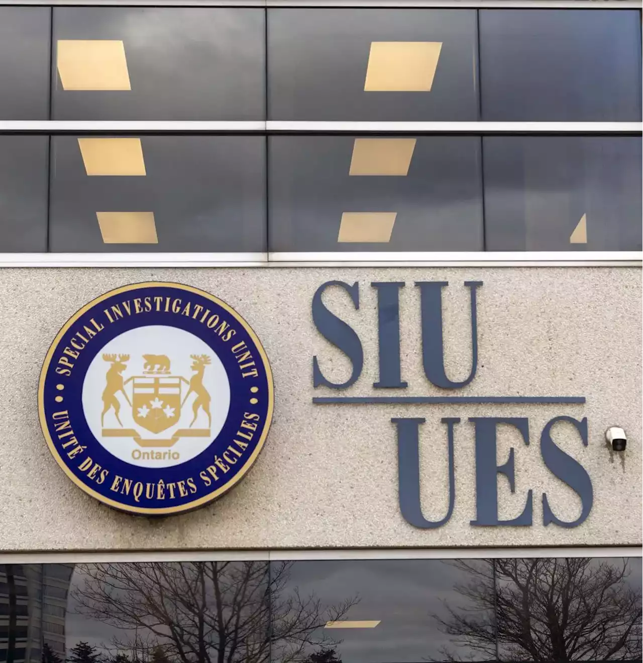 SIU clears officer in death of man who fell from balcony Christmas Day last year