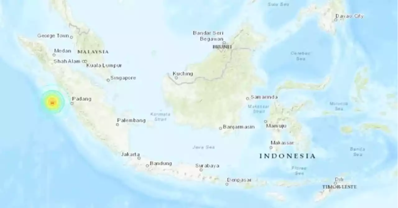 Gempa bumi kuat 7.3 magnitud landa Sumatera