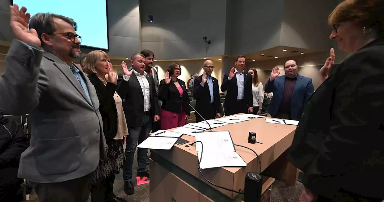 Christopher Constant voted chair of Anchorage Assembly after new members sworn in