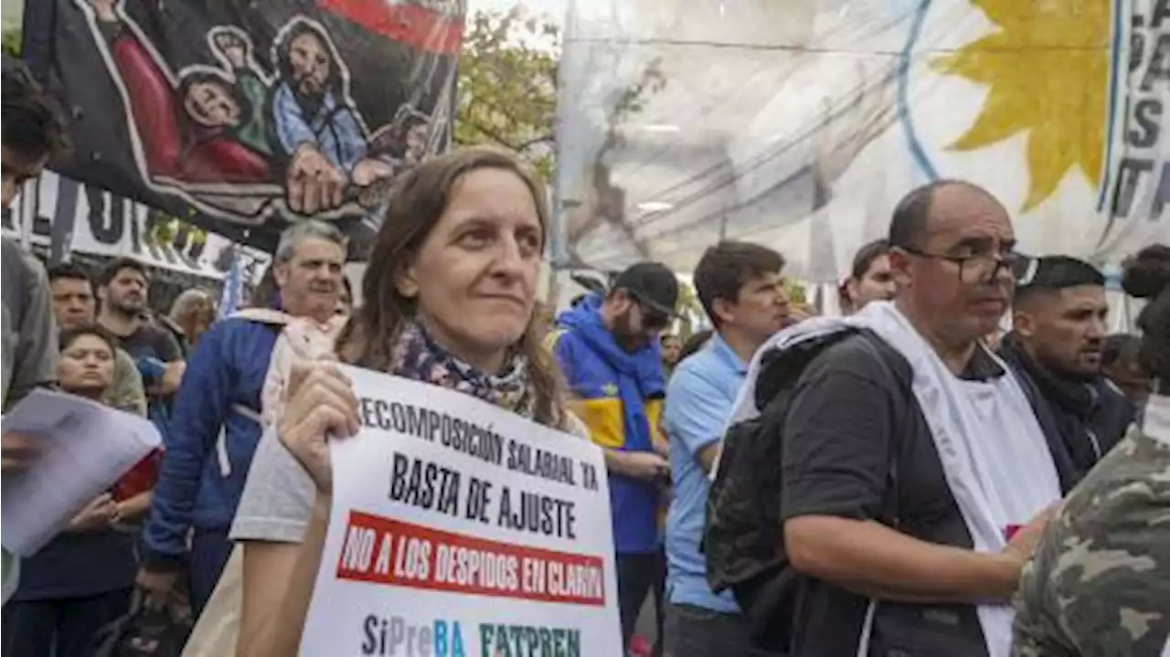 Radio abierta y 'camarazo' de los trabajadores de Clarín