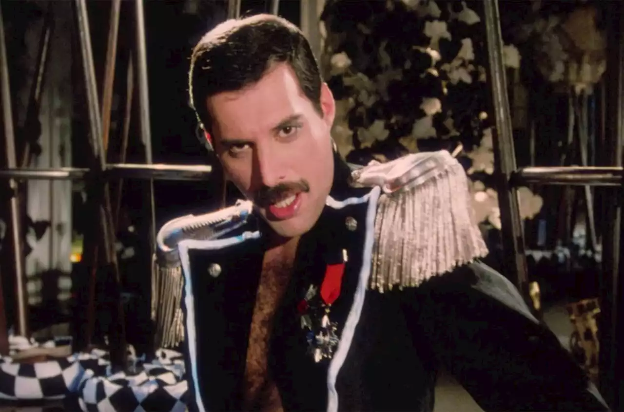 Freddie Mercury’s Sumptuous Garden Lodge Contents Going On Display Before Auction of Handwritten Lyrics, Costumes