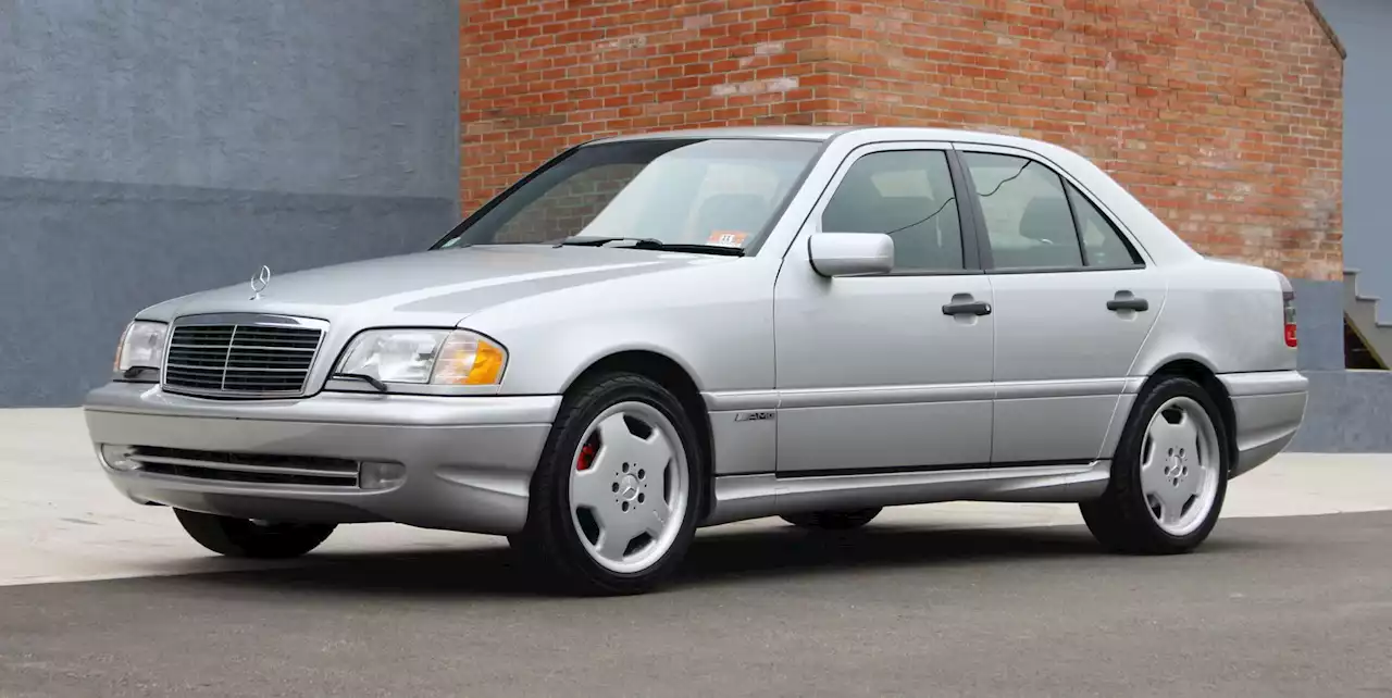 This Eight-Cylinder C43 AMG Is Our BaT Pick of the Day