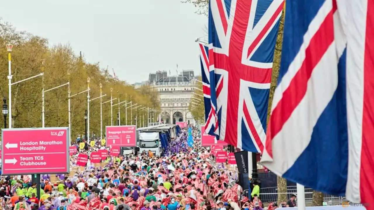 Man dies after competing in London Marathon