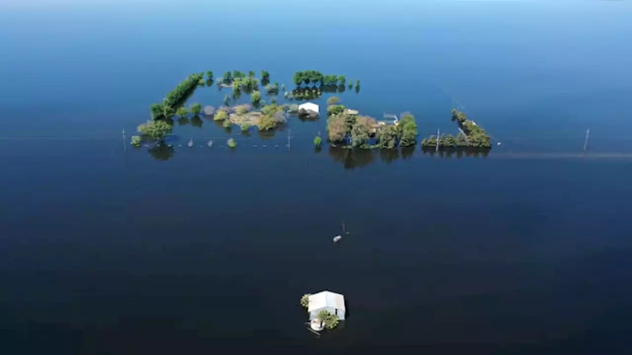 California's reappearing phantom lake could remain for two years in the Central Valley