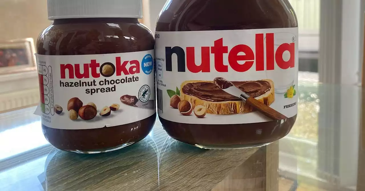 I compared Aldi's 'Nutoka' to Nutella to see which one was better