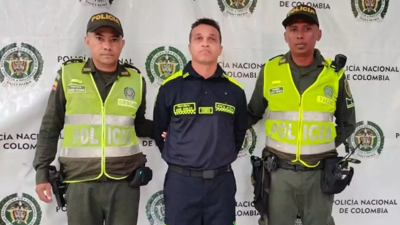 Capturan a falso policía que rondaba una entidad bancaria