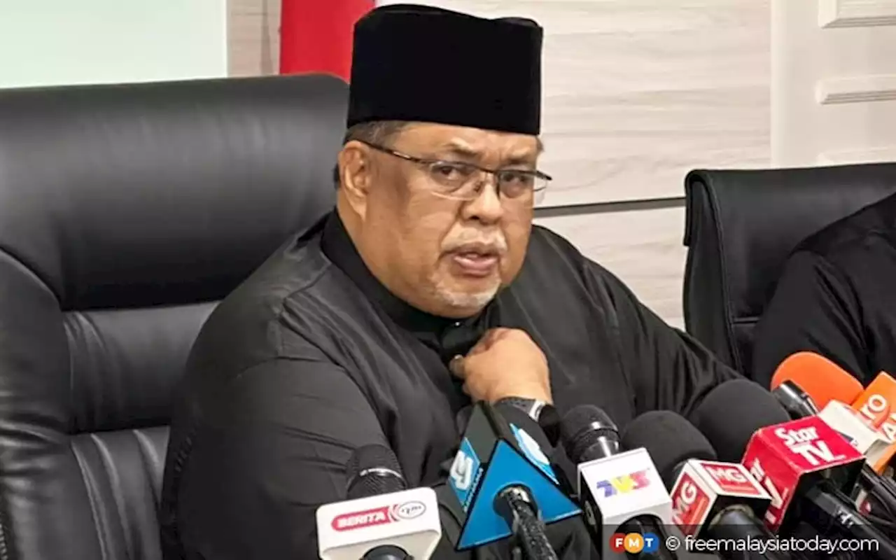 No need for exco to go on leave, says Rauf