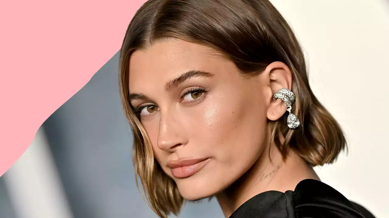 Hailey Bieber makes her hazel eyes seriously pop with her pastel purple eyeliner