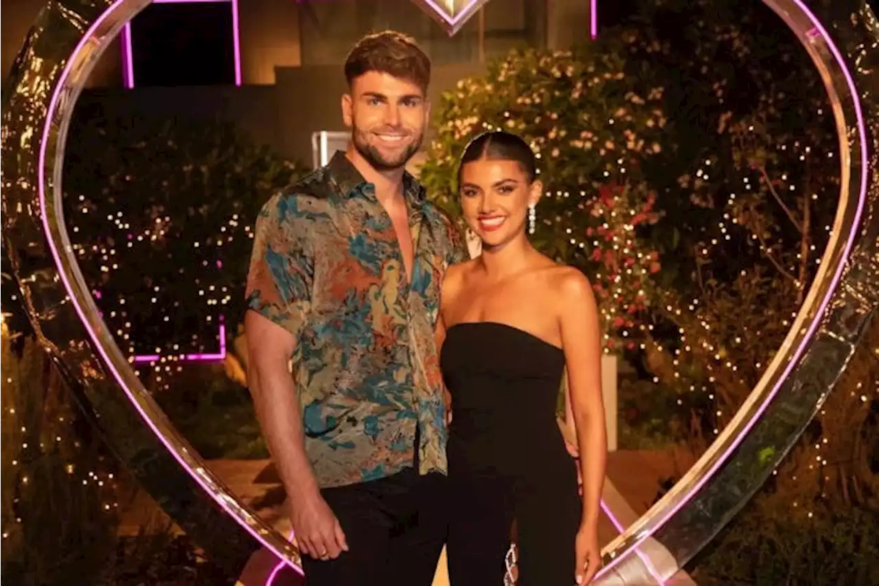 All The Signs That Love Island’s Tom Clare and Sammie Elishi Have Split