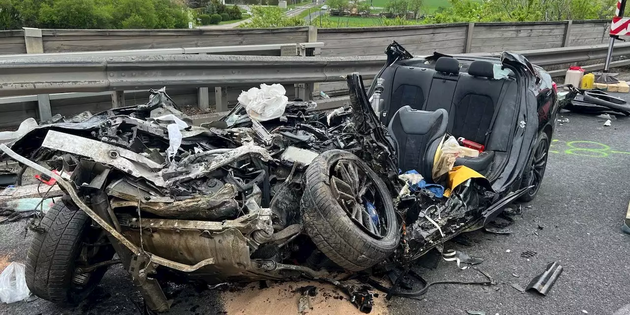 Mutter und Tochter tot – BMW-Crash löst Politstreit aus