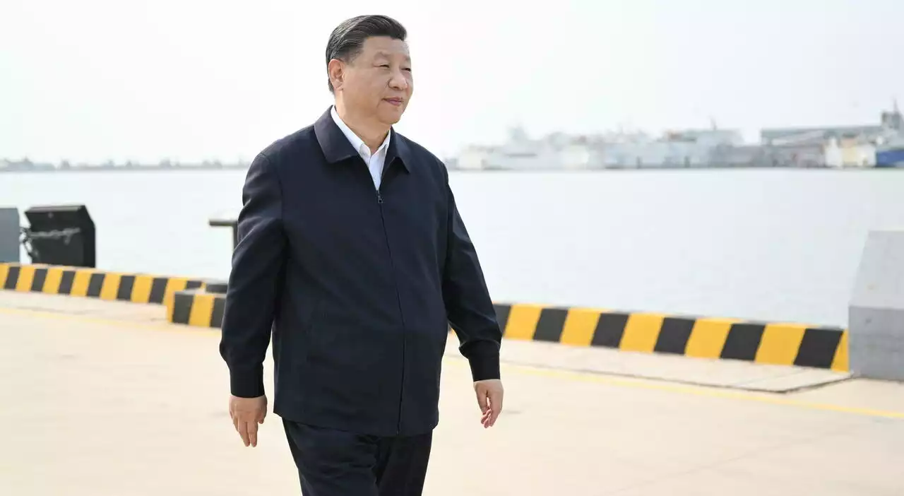 Xi Jinping, la telefonata con Zelensky, l'inviato «speciale» a Kiev e il documento sulla guerra: ecco la mossa di Pechino (e la reazione di Putin)