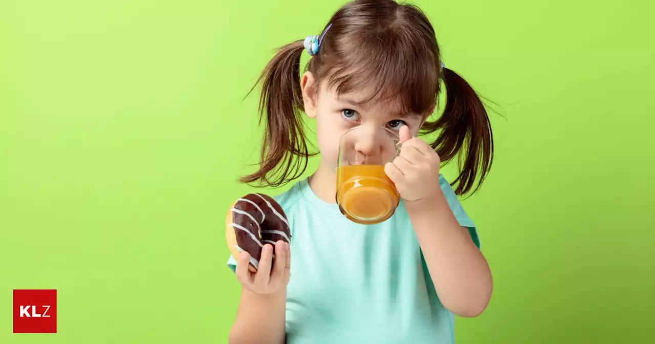 Zuckerfalle: Bis zu sechs Würfelzucker pro Portion: 40 Prozent der Kindergetränke viel zu süß | Kleine Zeitung