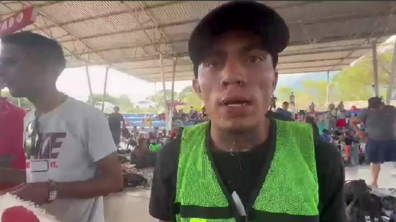 Migrantes se cosen los labios como protesta por incendio en Ciudad Juárez