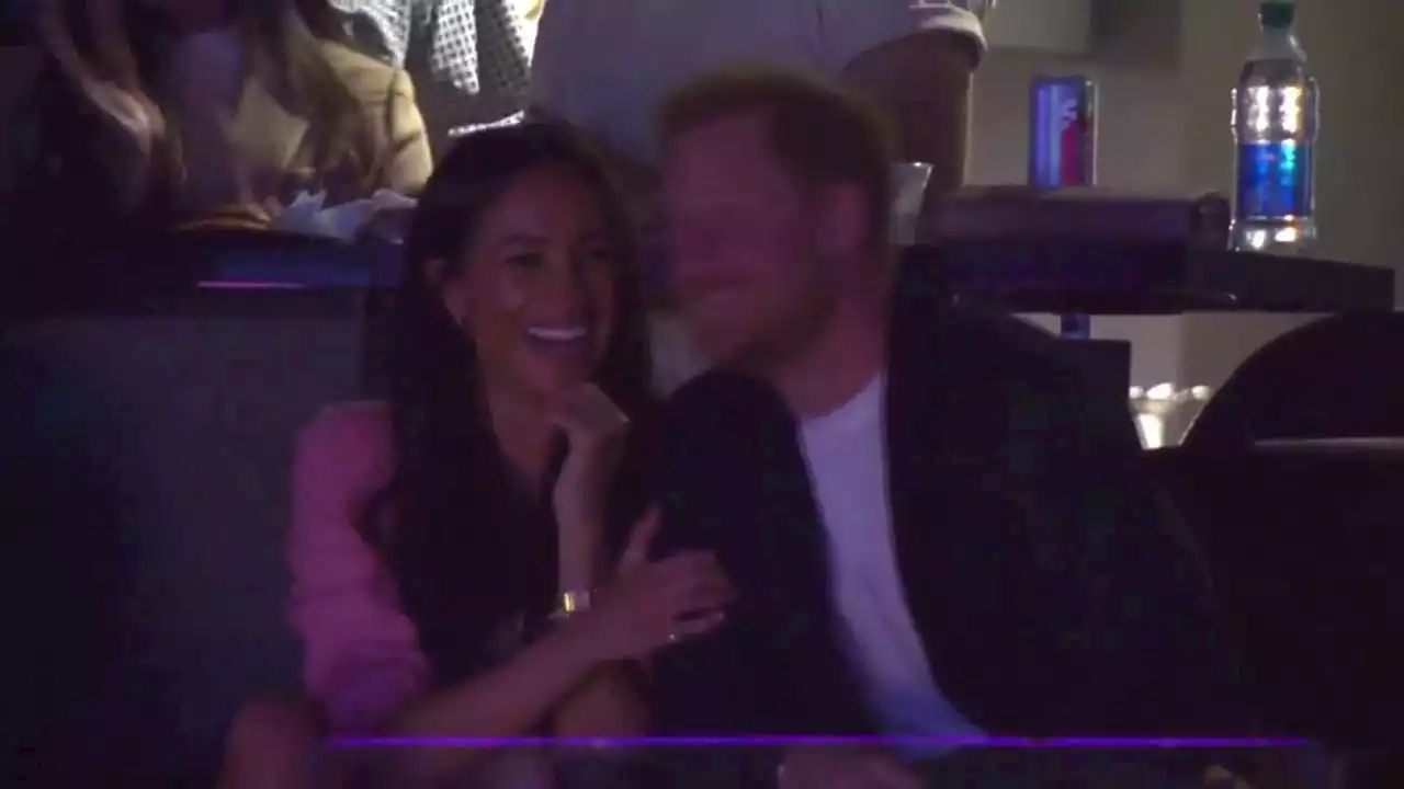 Harry e Meghan, quelle tenerezze in diretta tv che scongiurano l’idea di divorzio