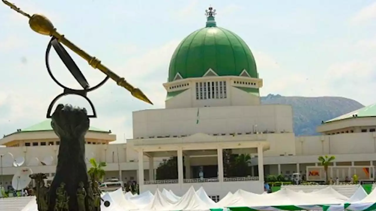 10th NASS Leadership: APC Leaders, Lawmakers Throng Tinubu's House