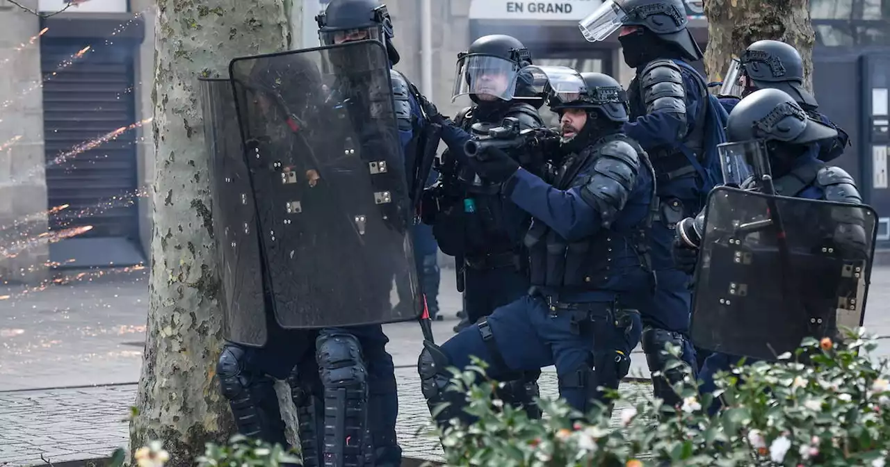 Un manifestant anti-Macron a perdu un testicule après un tir de LBD à Nantes