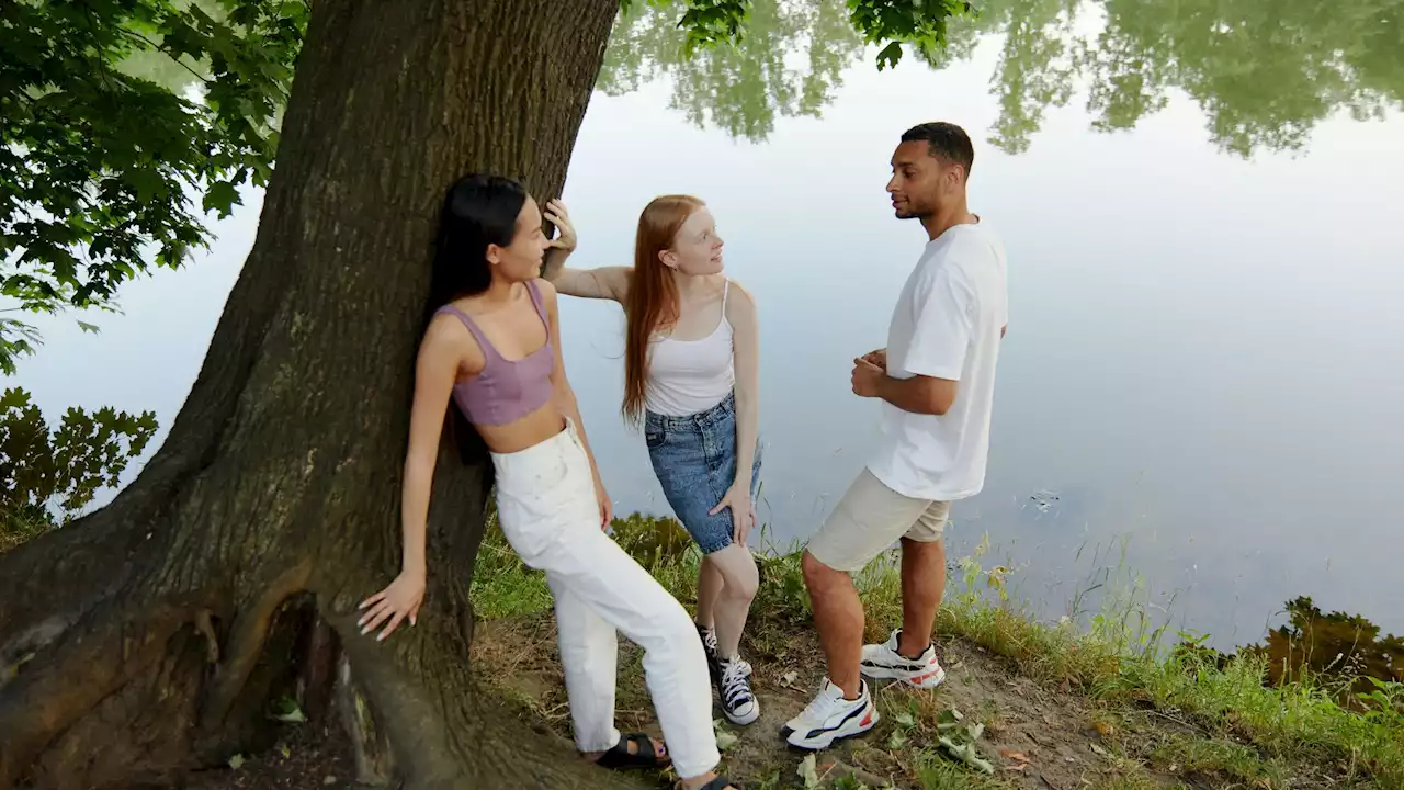 « Le polyamour est souvent réduit au sexe » : rencontre avec l’autrice Erika Boyer