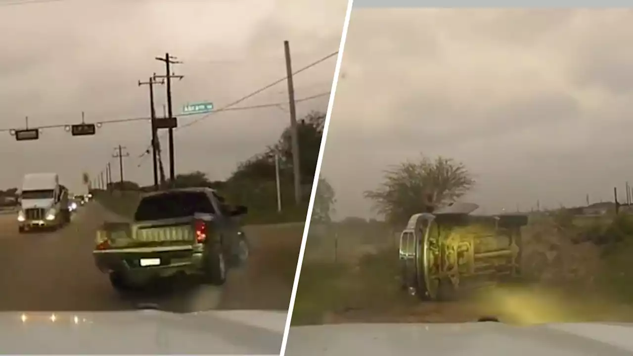 Video Shows Pickup Truck Carrying 12 Migrants Rolling Over During High-Speed Chase in Texas