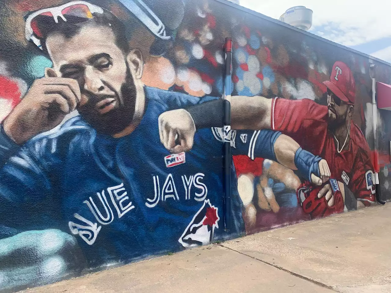 Arlington: Mural Depicting Infamous Rougned Odor Punch ‘Not Allowed' Under Code