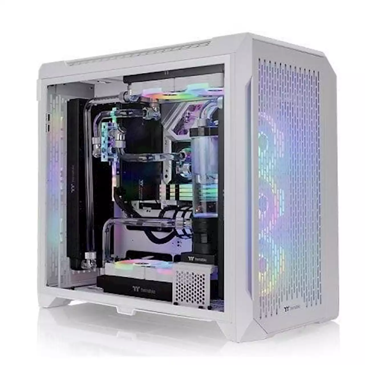 Big Tower: Thermaltake stellt CTE C-750 Serie in Schwarz und Weiß vor