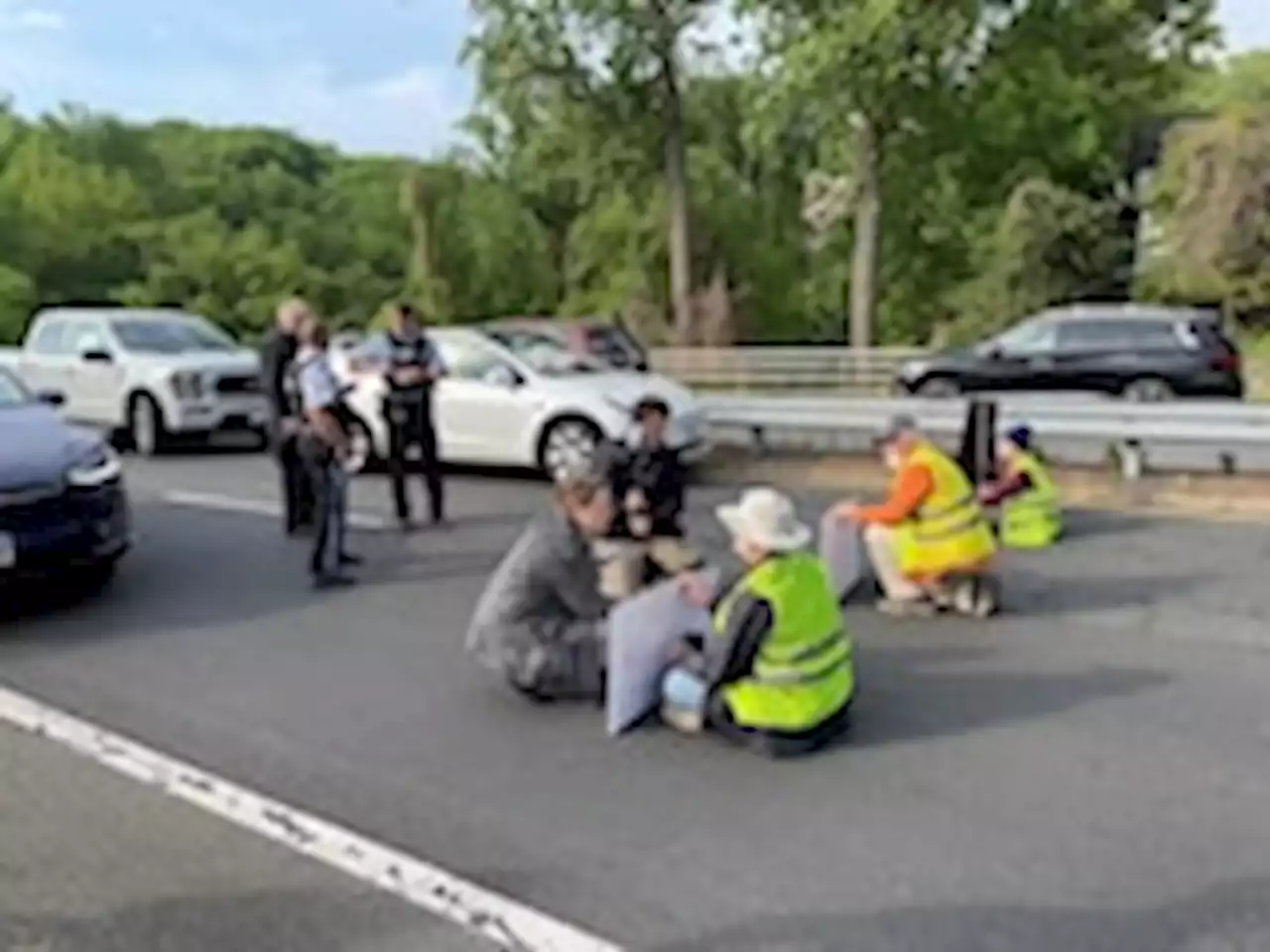 Climate protesters arrested after blocking traffic on GW Parkway