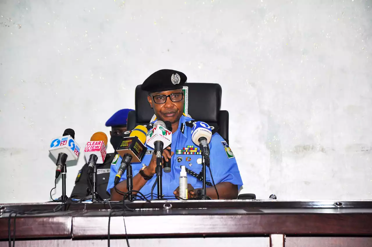 IGP gives N38.3 million to families of slain police officers