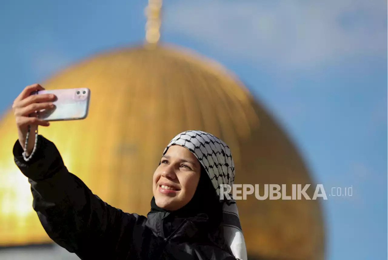 Israel Larang Azan Magrib di Masjid Al Aqsa |Republika Online