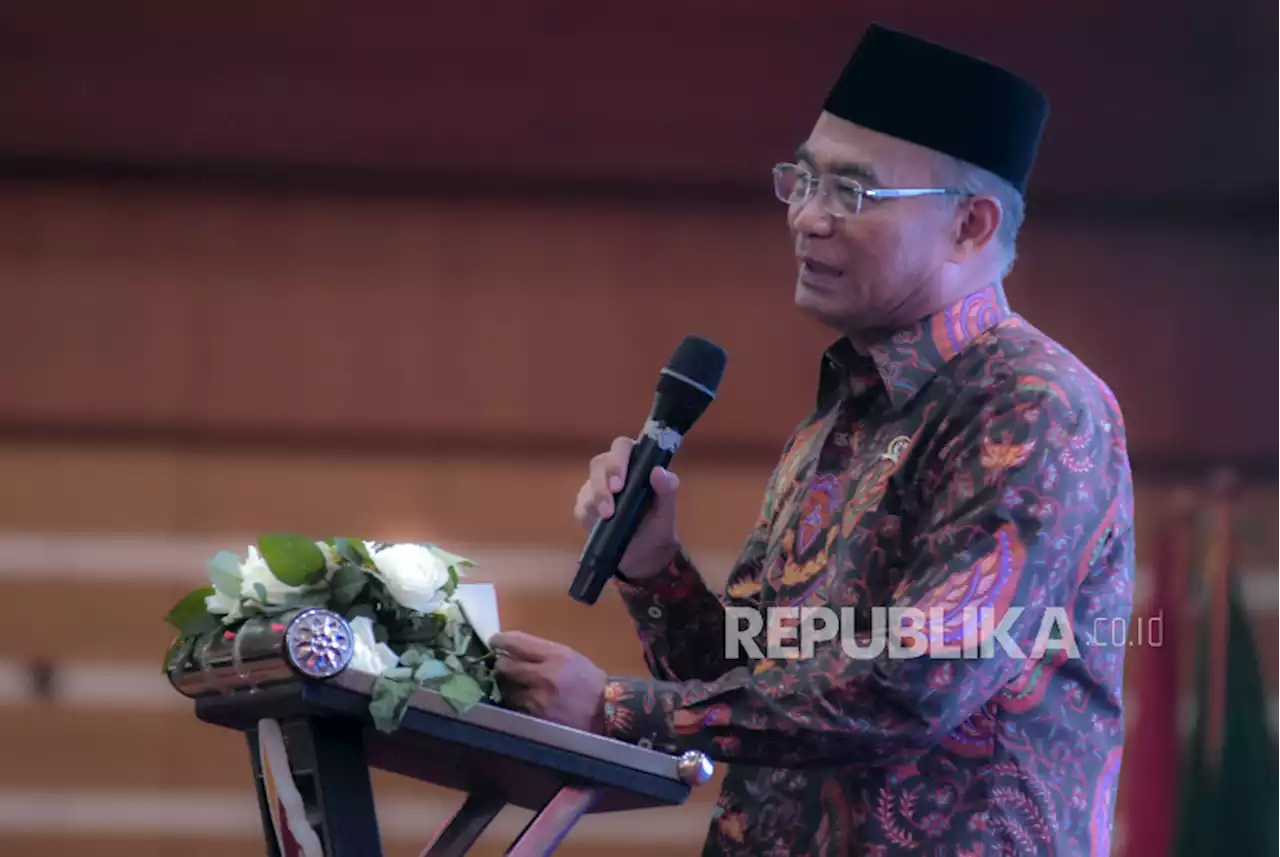 Menko PMK: Pembatasan Angkutan Barang Diperpanjang Hingga Jumat |Republika Online