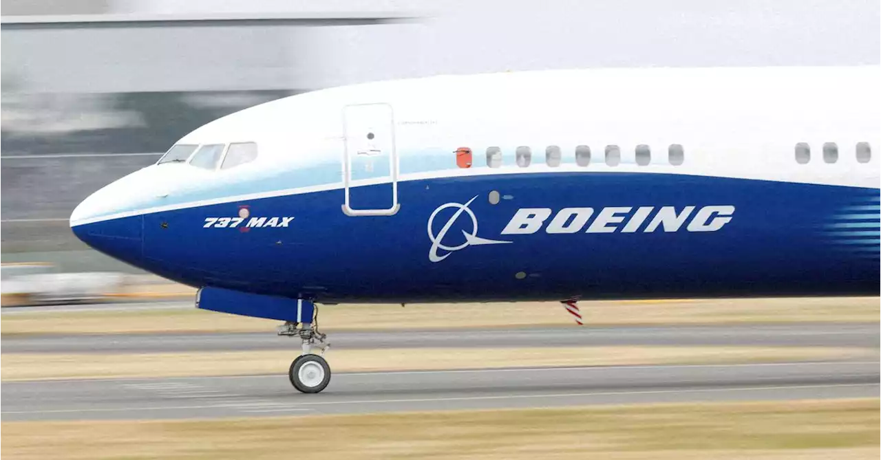 Boeing plans 737 MAX ramp-up, keeps cash-flow goal