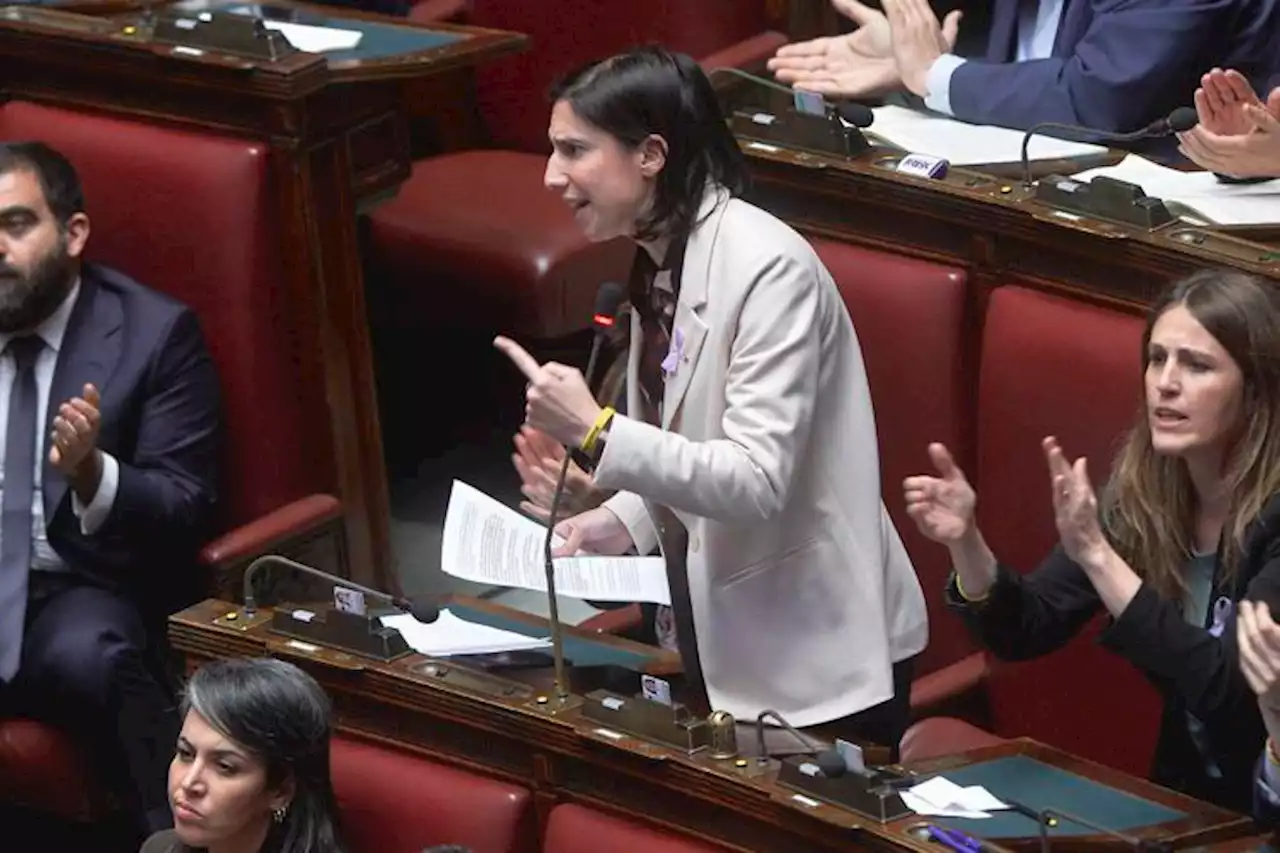 Def, Schlein all'attacco: 'Totale inadeguatezza governo, ne dovrà rispondere al Paese'