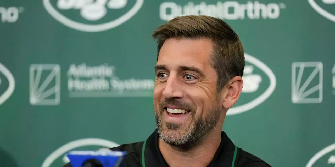 Rodgers hopes to help Jets add to ‘lonely’ Super Bowl trophy