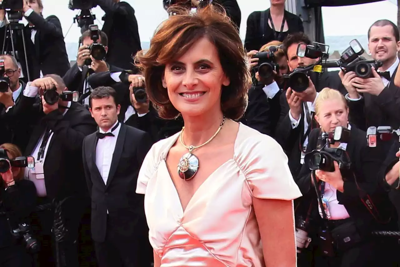 Inès de la Fressange : voici ses conseils mode à suivre absolument pour avoir un look raffiné et effortless