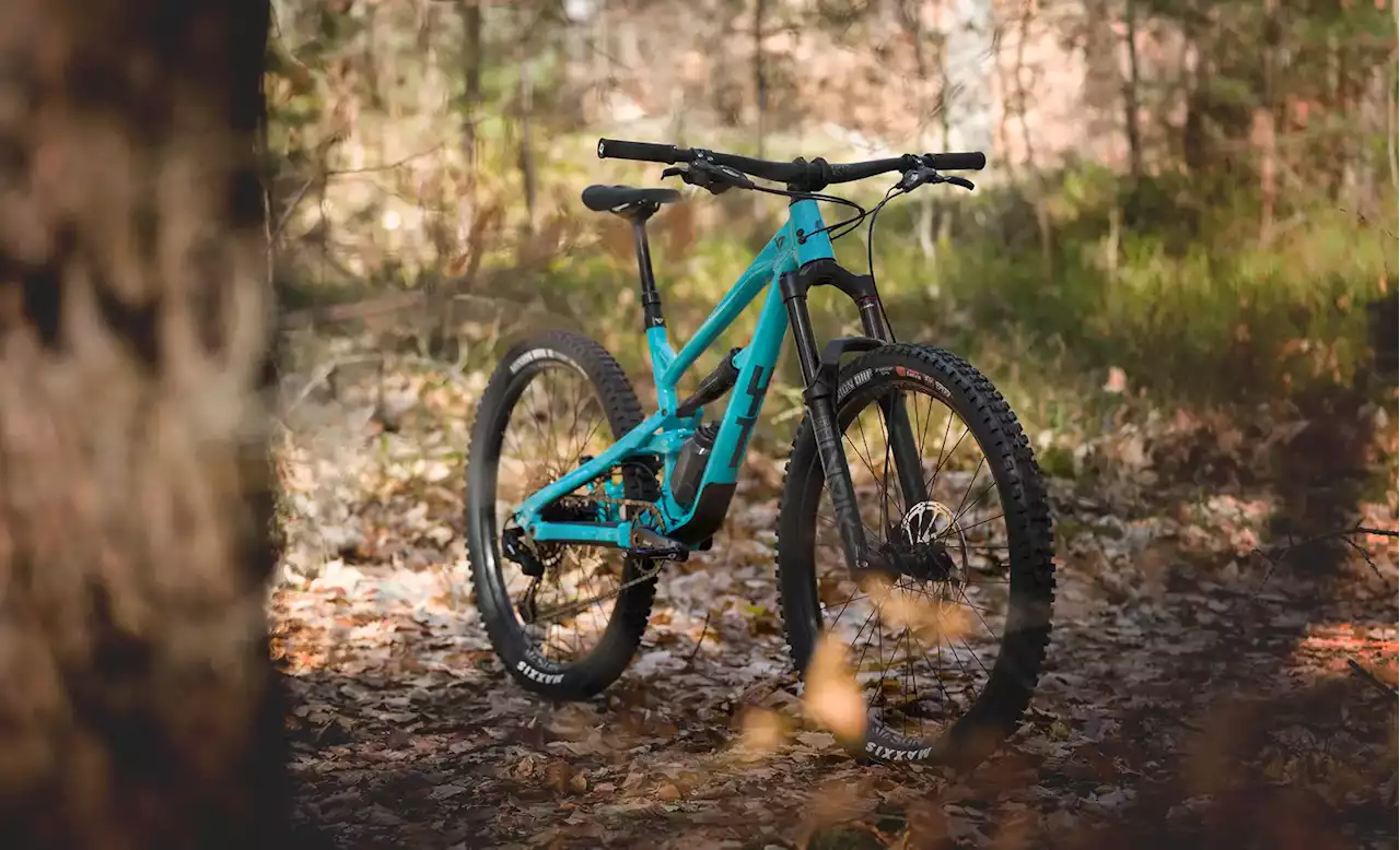 YT Jeffsy Primus 27 is an Affordable All-Mtn Bike for Shorter Riders