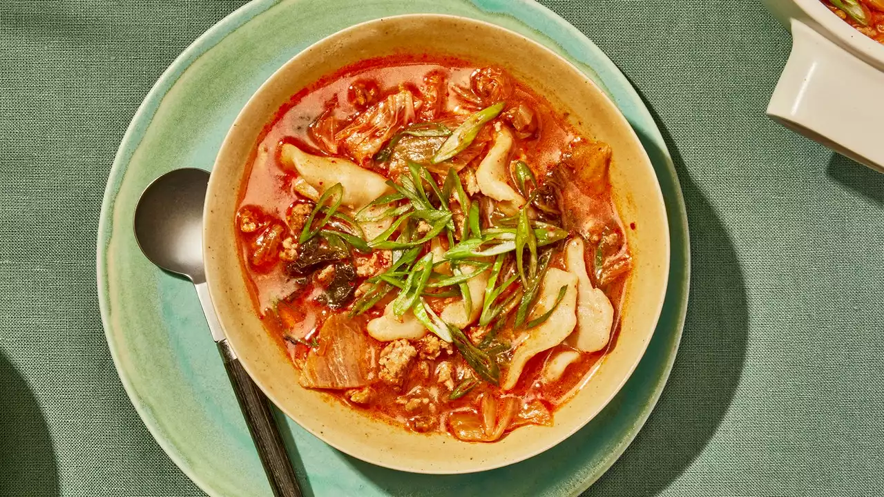 Spicy Kimchi Sujebi