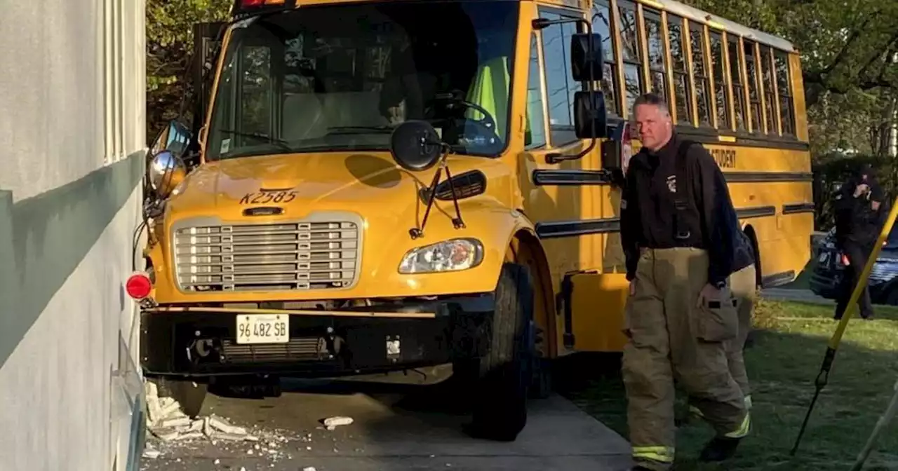 School bus crashes into house in Western Springs