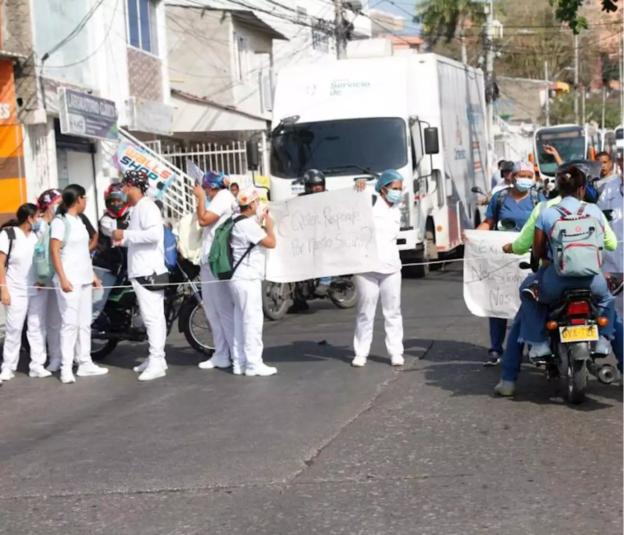 Piden normalización laboral e intervenir al Hospital Universitario