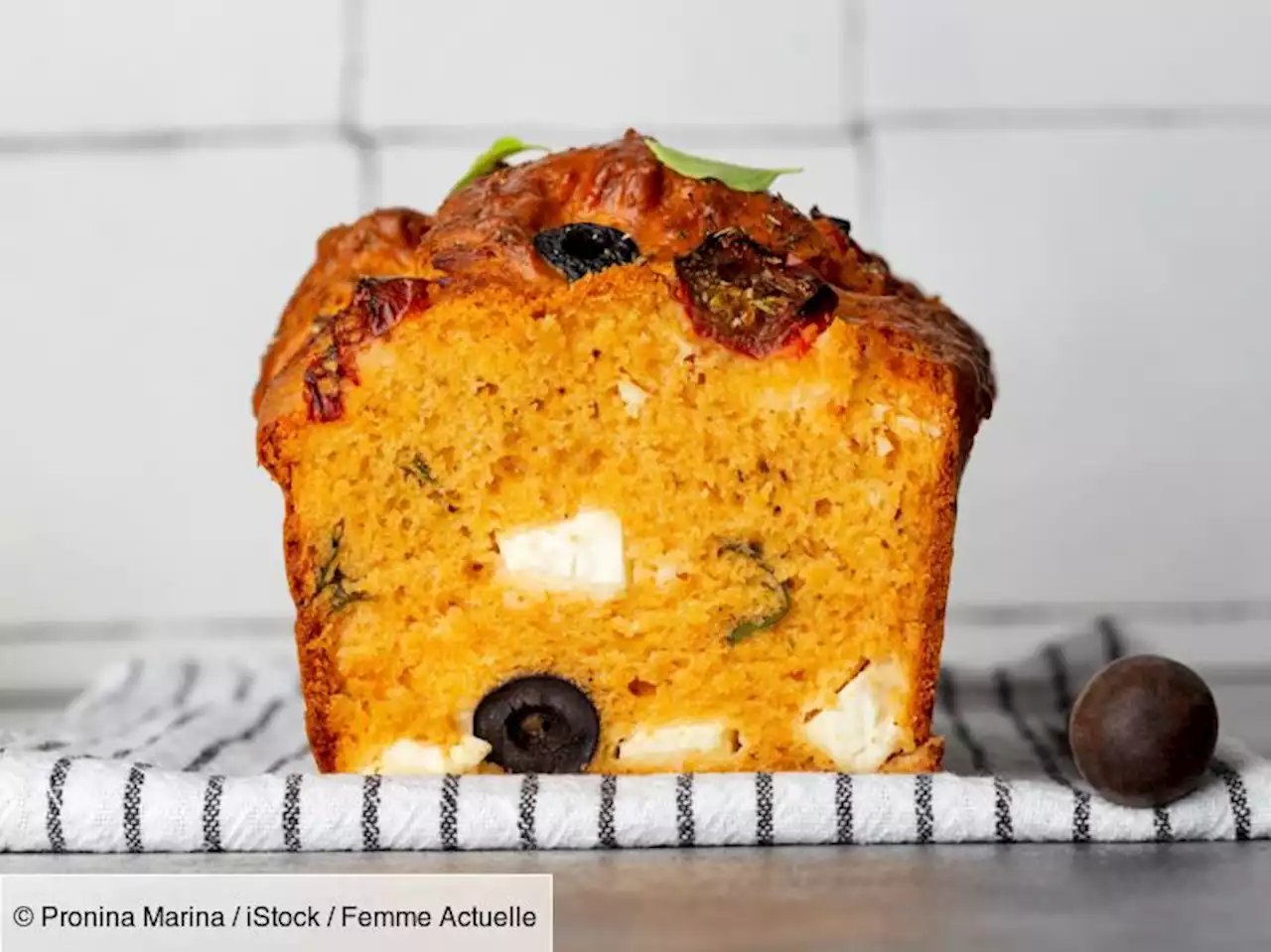 Le cake apéro aux olives, feta et origan de Laurent Mariotte