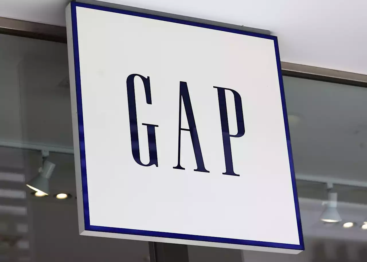 Gap to lay off about 1,800 employees as recession concerns in U.S. continue to grow