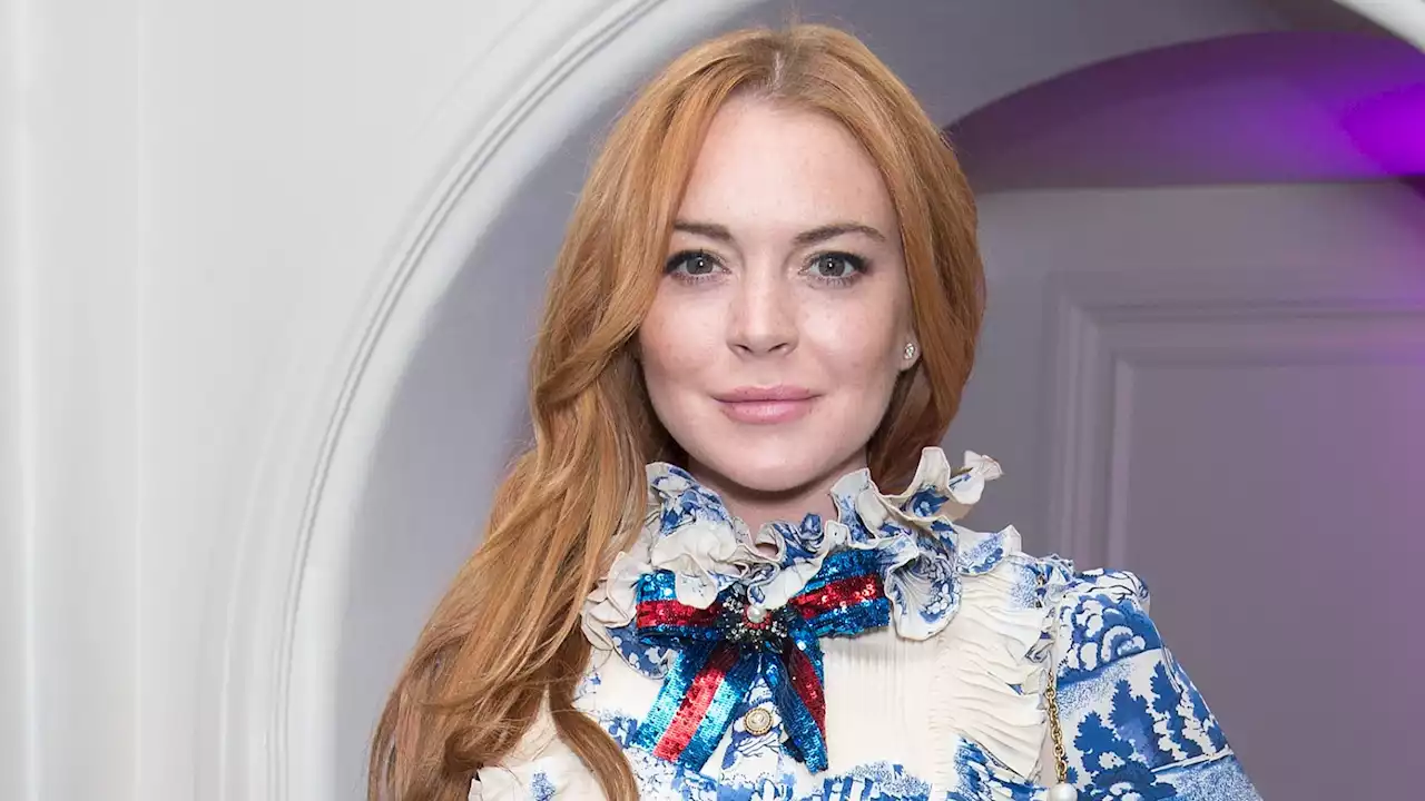 Lindsay Lohan : resplendissante, la future maman dévoile son baby bump impressionnant dans une robe fendue - Grazia