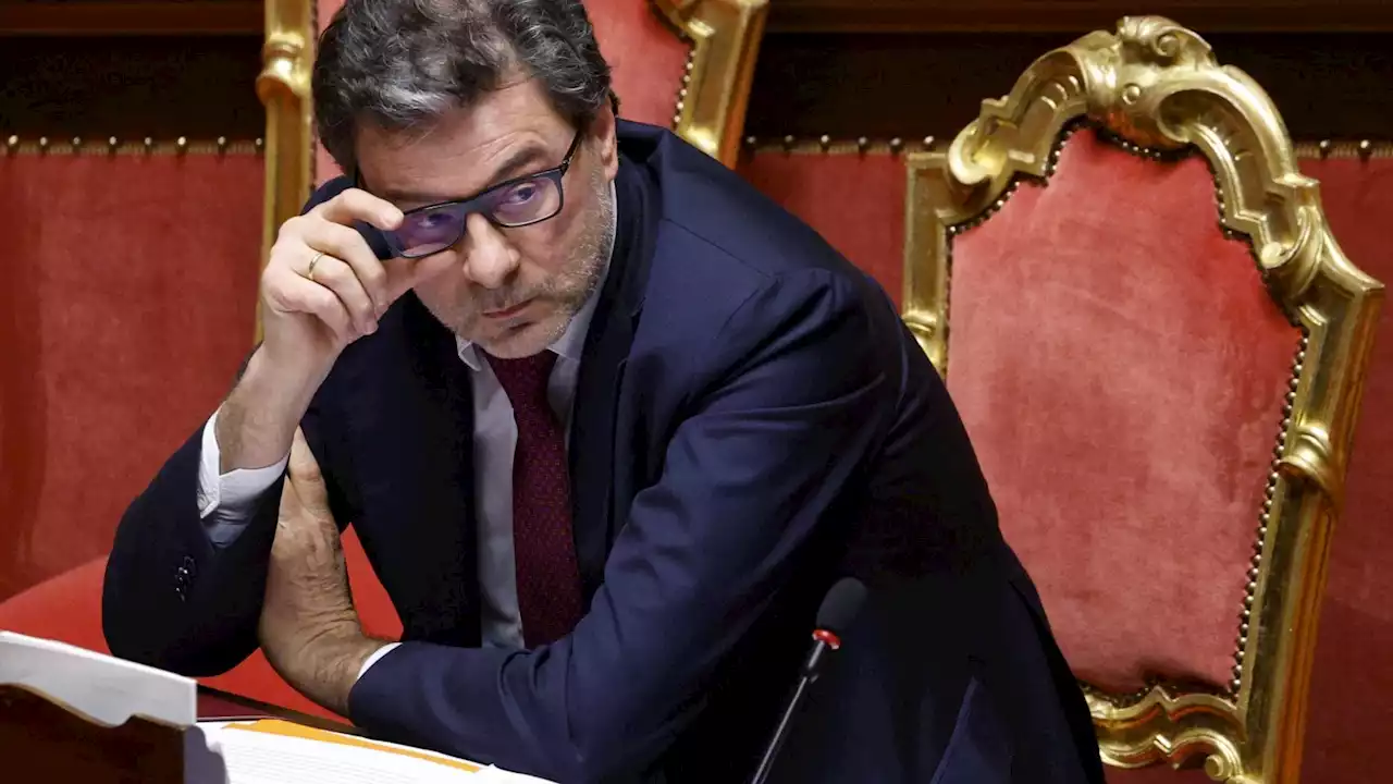 Giorgetti: 'Nel decreto più fringe benefit per i lavoratori dipendenti con figli'