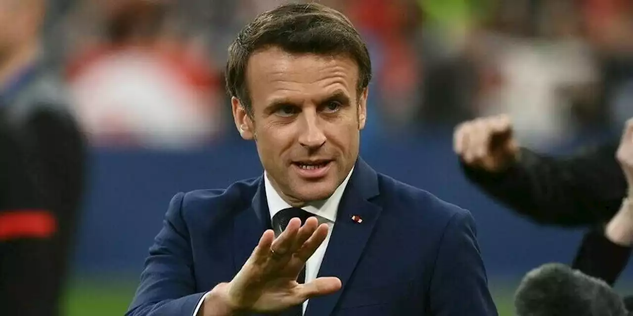 Football : des cartons rouges contre Macron pour la finale de la Coupe de France ?