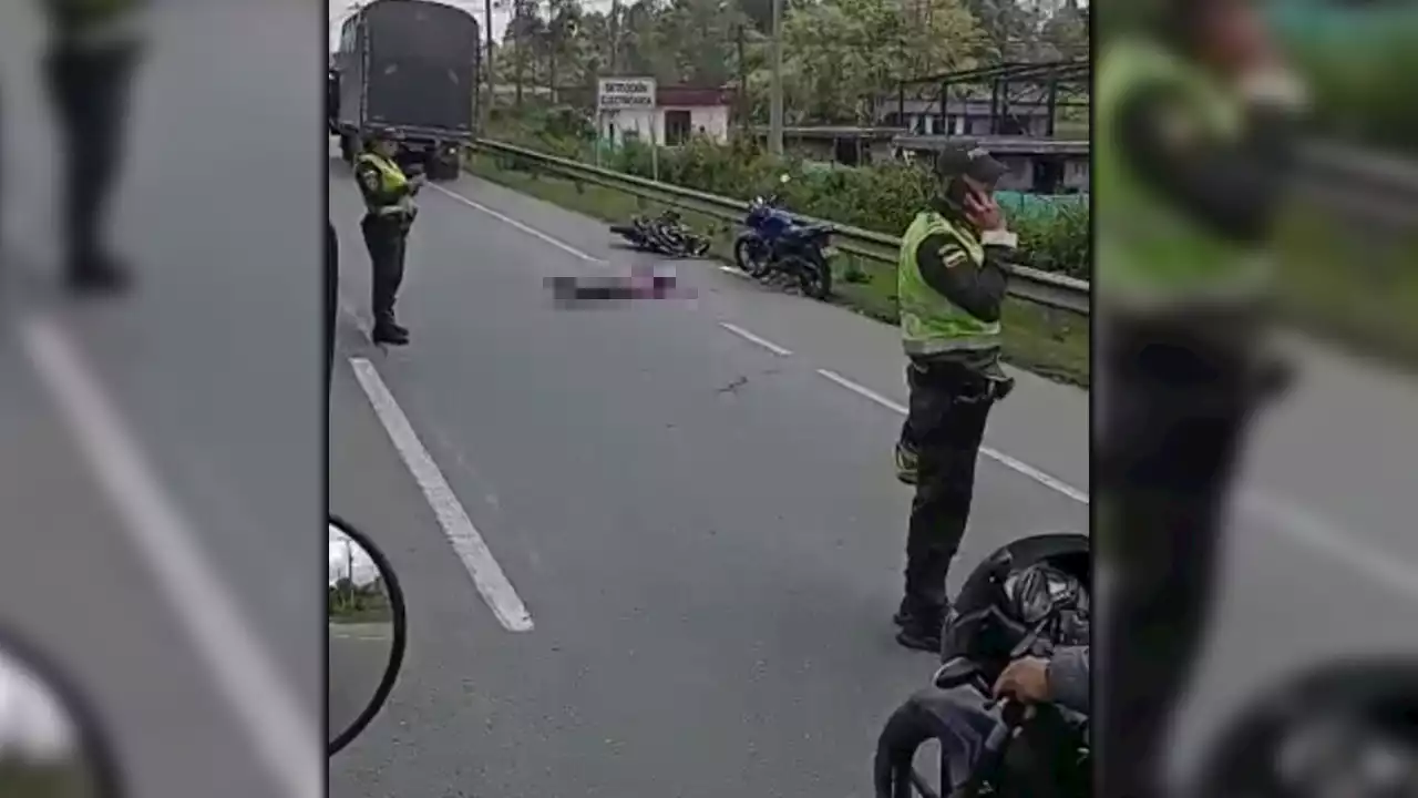 [VIDEO] Murió una mujer que iba en moto en la autopista Medellín - Bogotá